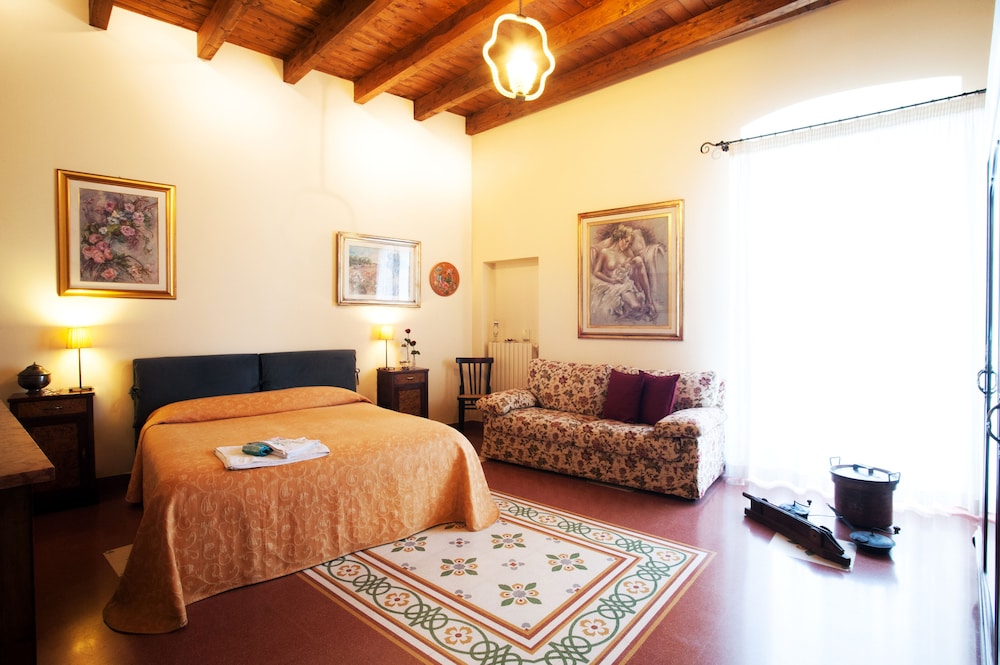 Triple Room photo 3