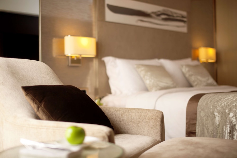 Deluxe Room, City View