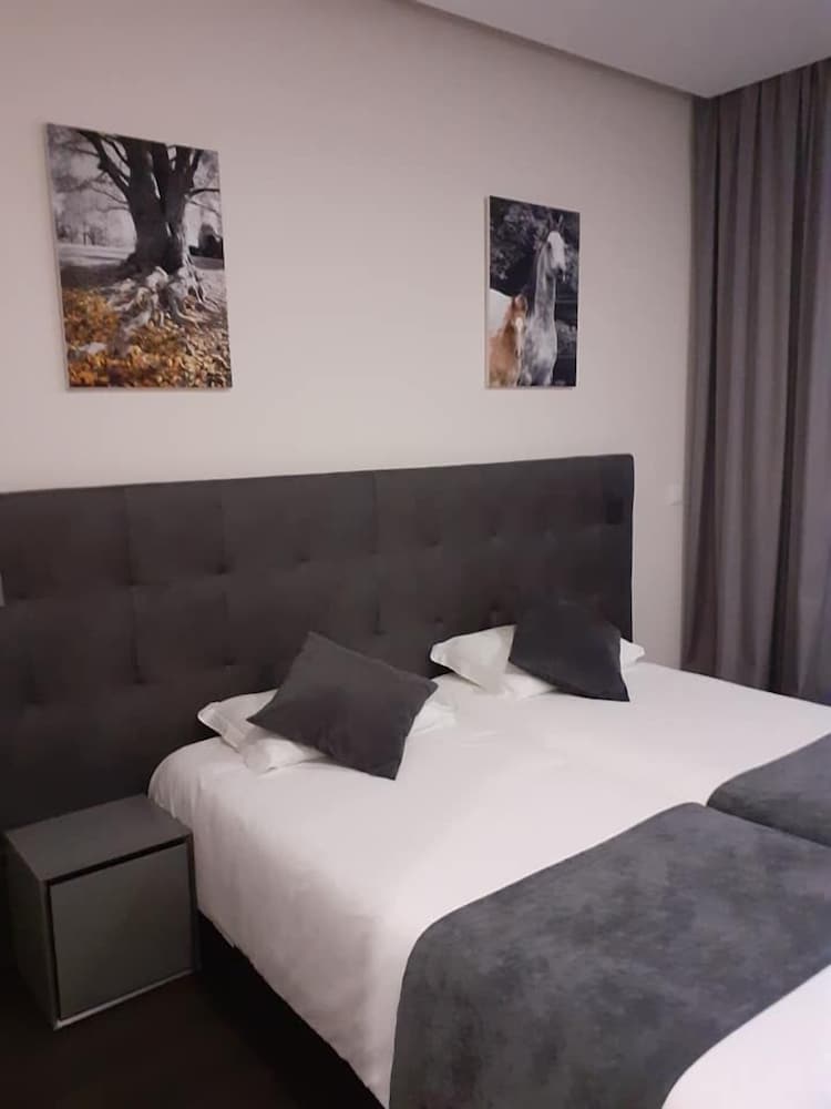Basic Double or Twin Room, Balcony