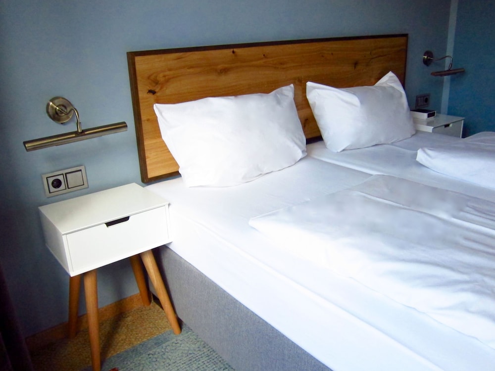 Standard Double or Twin Room photo 1