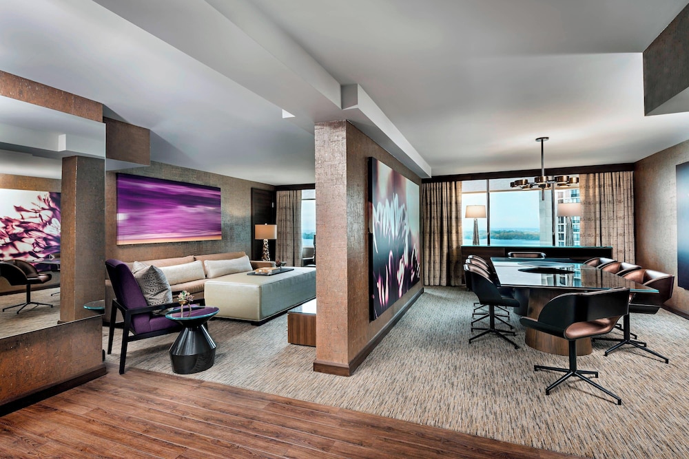Suite, 1 Bedroom, Lake View