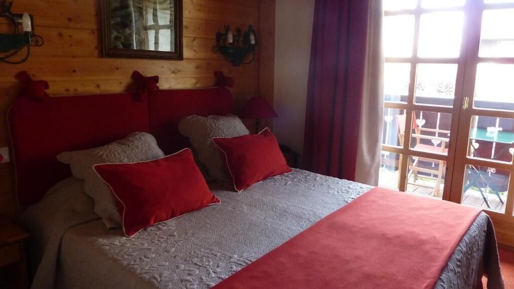 Superior Room, 1 Queen Bed - Photo 4
