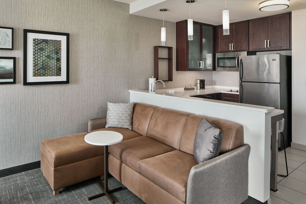 Suite, 1 Bedroom photo 2