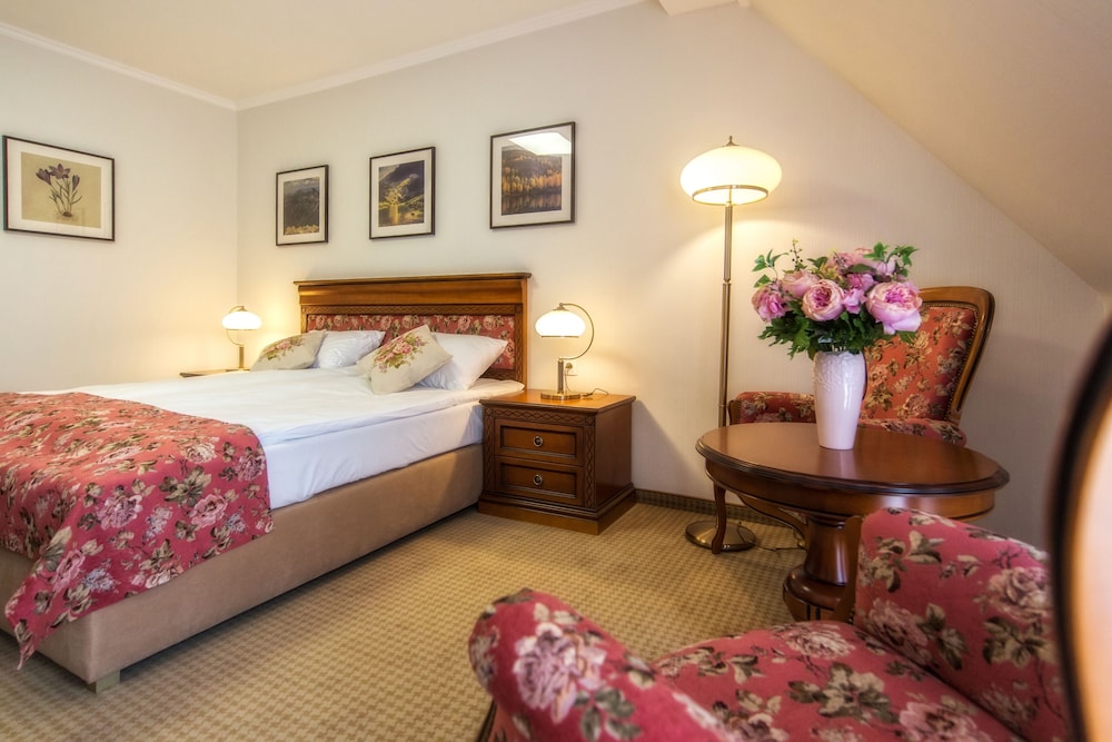 Superior Double or Twin Room photo 2