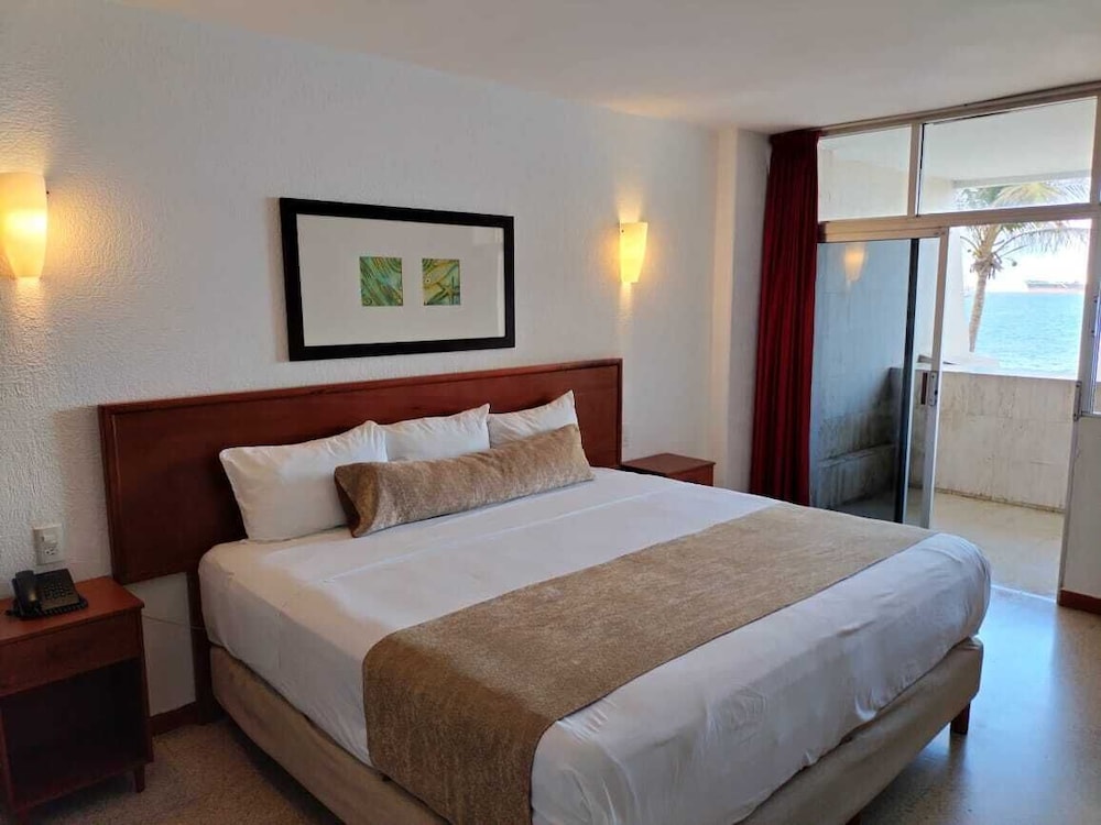 Superior Room, 1 King Bed