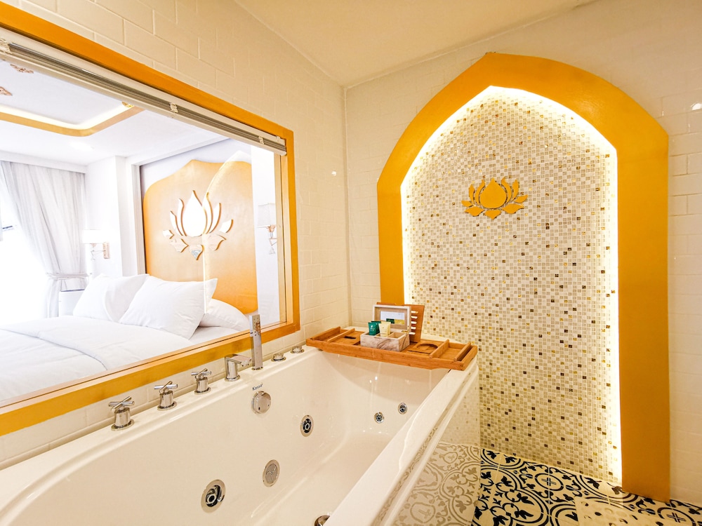 Lotus Junior suite - Photo 2