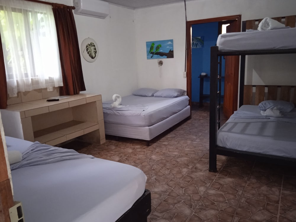Standard Quadruple Room photo 1