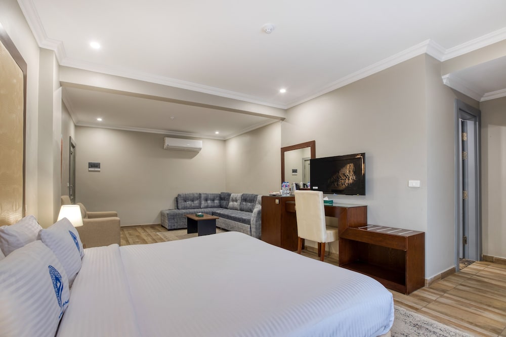 Family Studio Suite - Photo 4