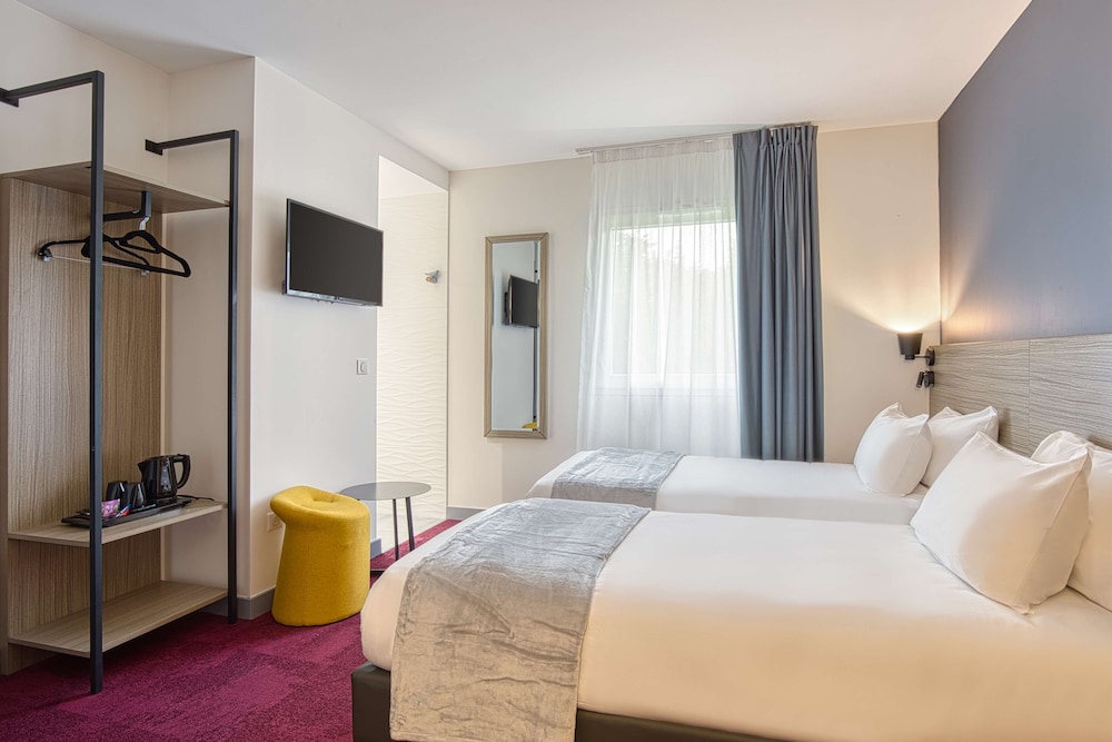 Superior Room, Multiple Beds, Non Smoking (Twin bed on request)