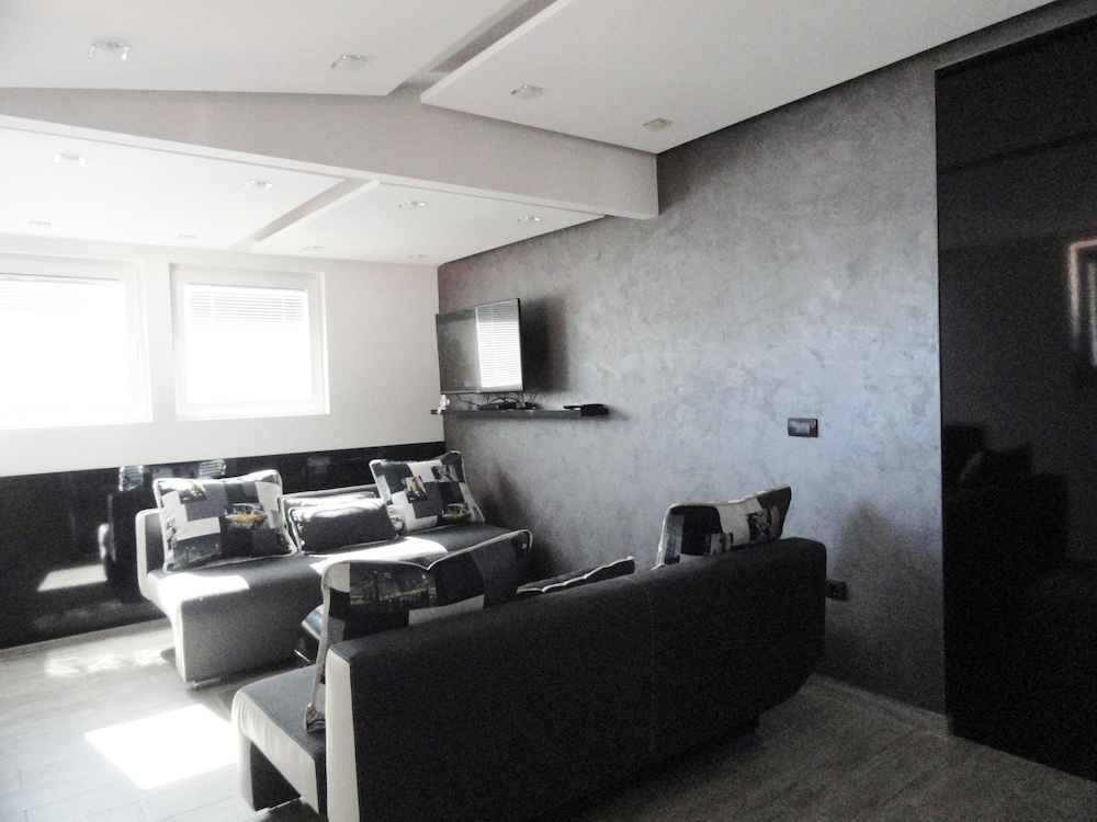 Basic Apartment