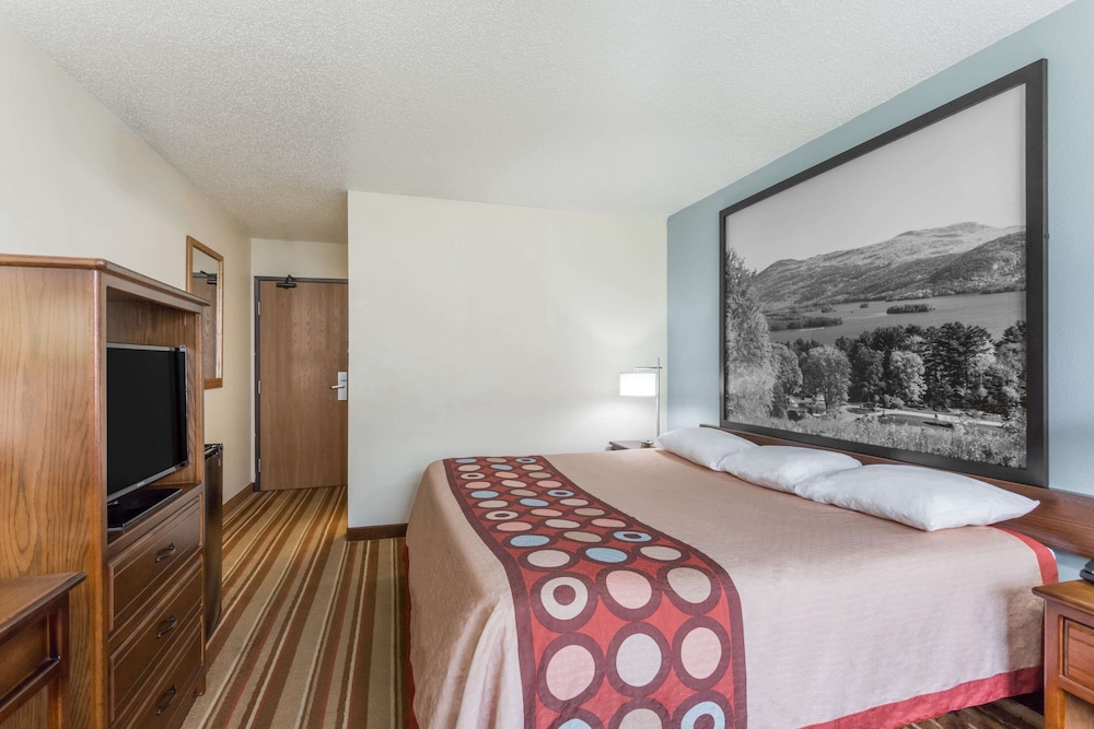 Standard Room, 1 King Bed - Photo 2