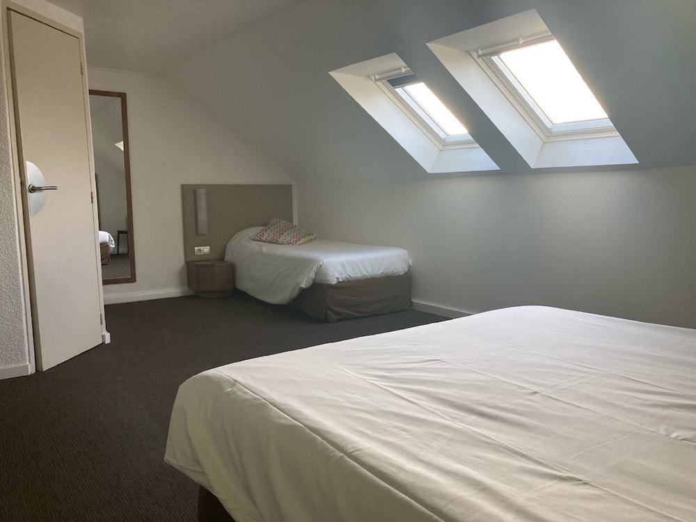 Standard Room, Multiple Beds