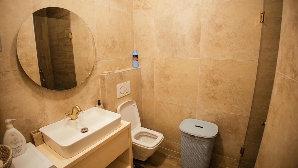 Luxury House photo 3