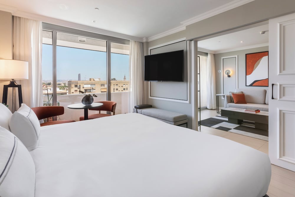 The Level, Premium Room - Photo 4