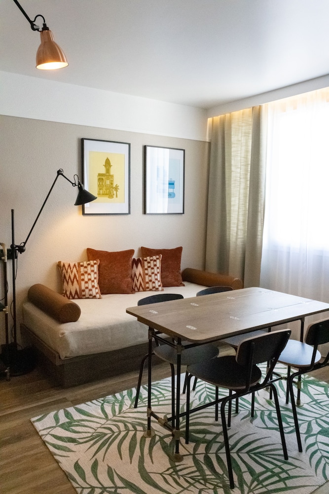 Superior Suite, 2 Twin Beds - Photo 2