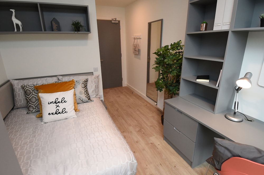 Double Room, Private Bathroom - Photo 8