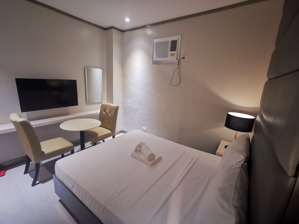 Deluxe Room - Photo 3