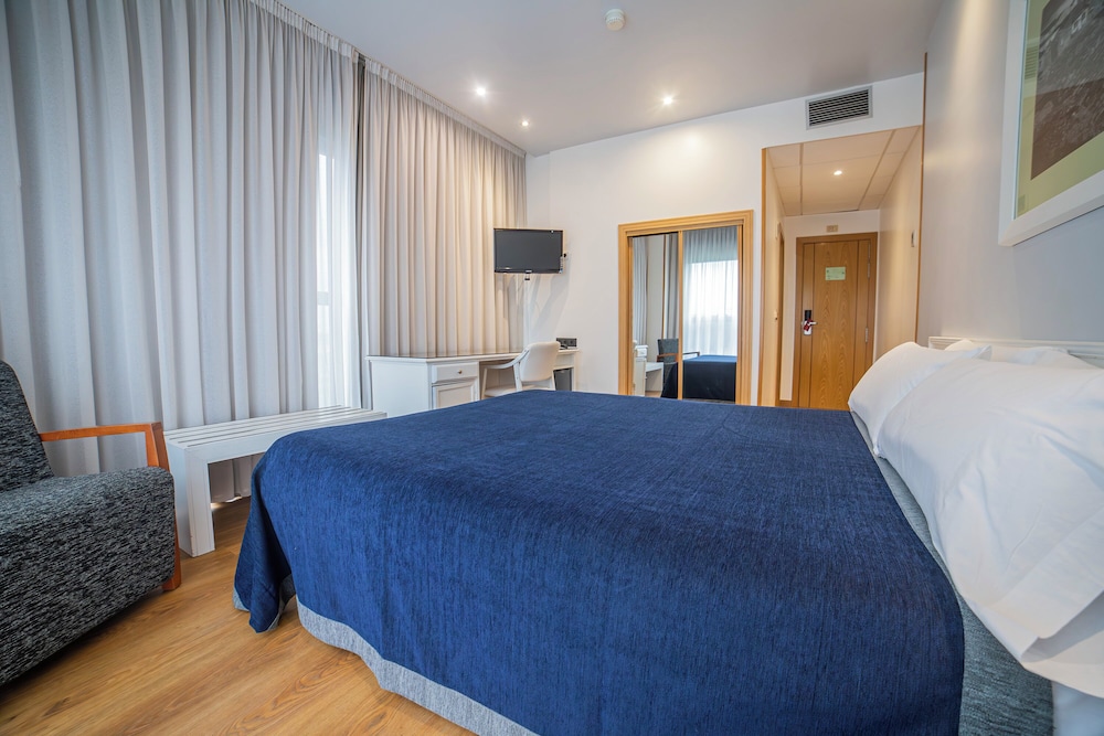 Double Room, Jetted Tub