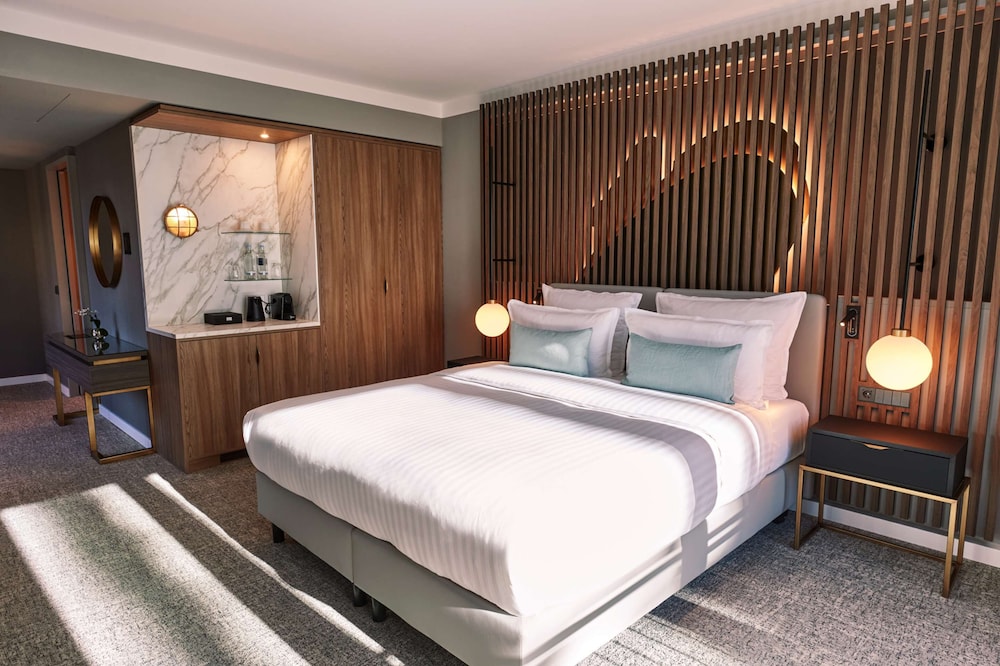 Deluxe Room - Photo 1