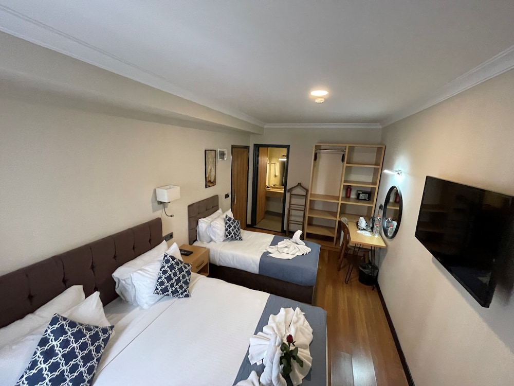 Comfort Triple Room