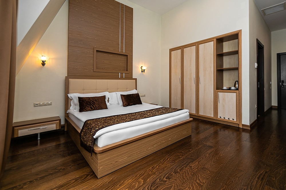 Economy Double Room photo 1