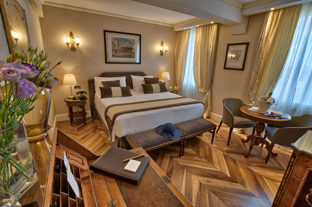 Classic Room, City View