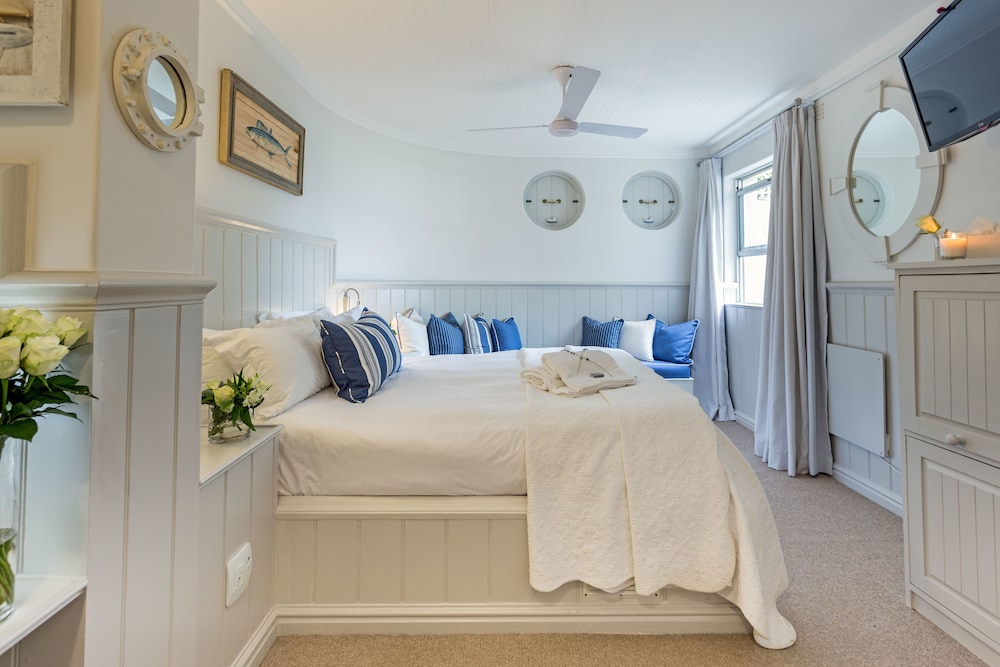 Cabin Room