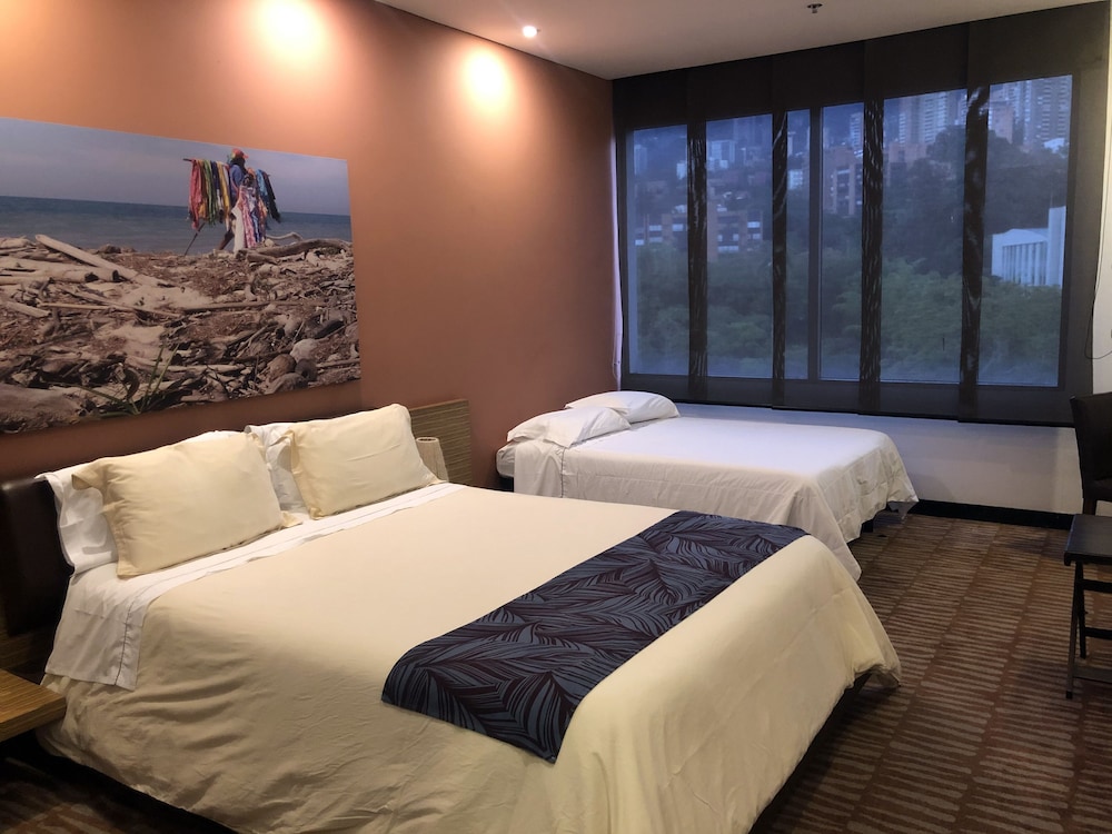 Family Room - Photo 1