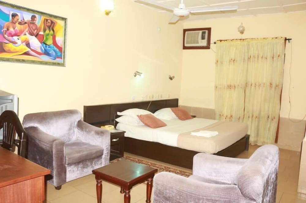 Business Room photo 3