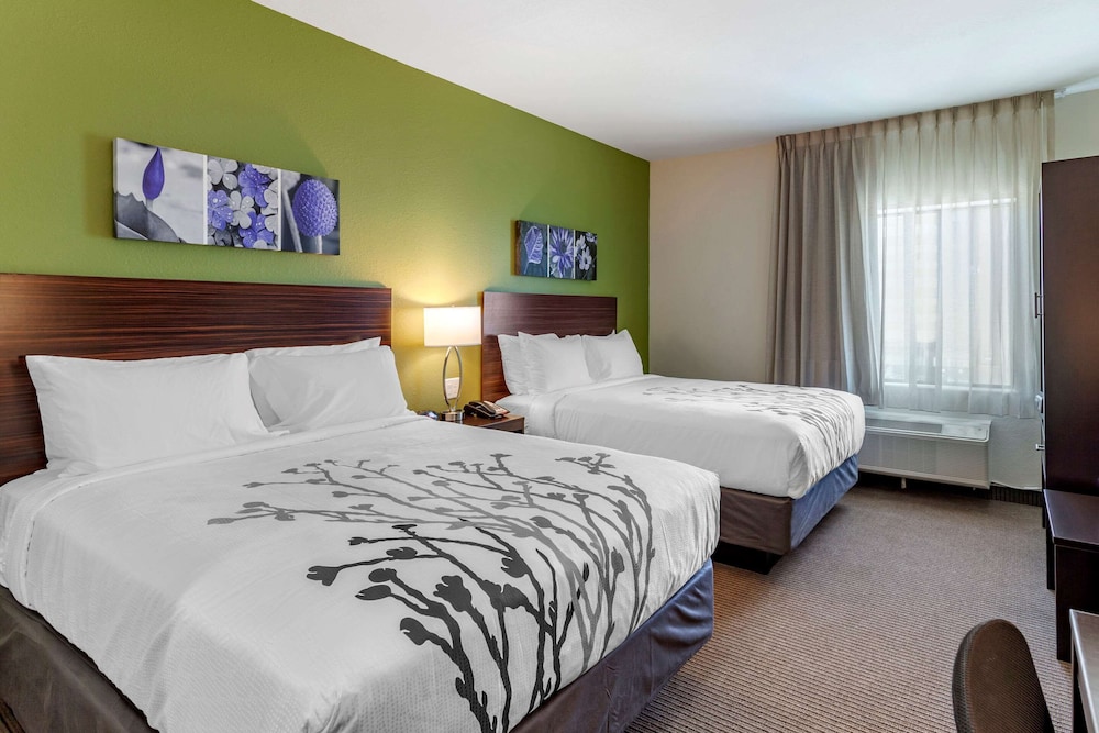 Suite, 2 Queen Beds, Non Smoking (Efficiency) - Photo 1