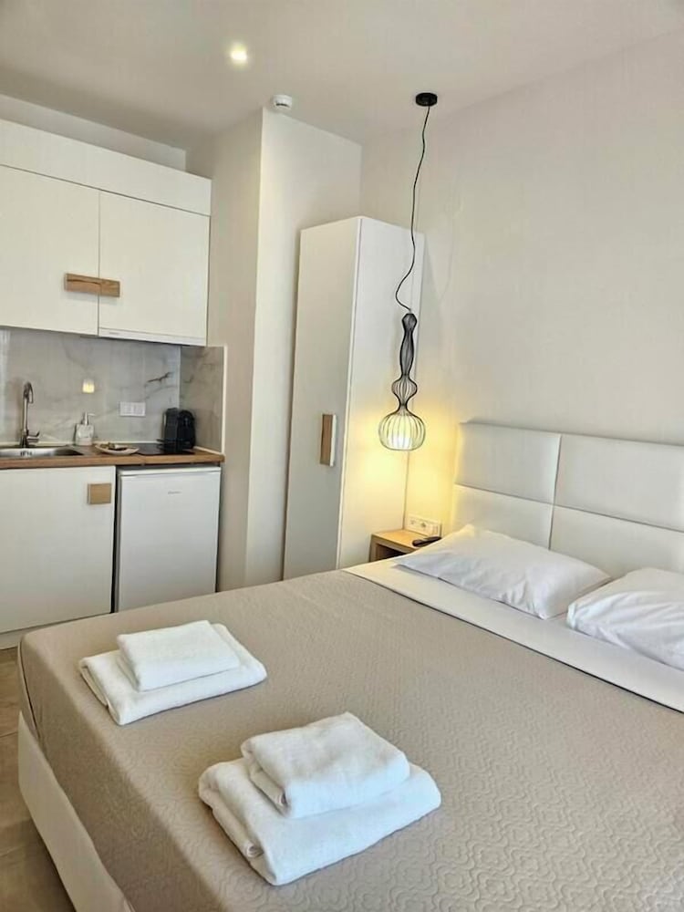 Basic Room photo 3