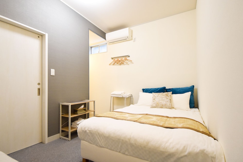 Basic Double Room, 1 Double Bed, Non Smoking, Mezzanine - Photo 13
