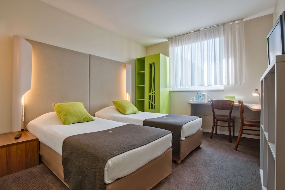 Standard Room, 2 Twin Beds - Photo 1