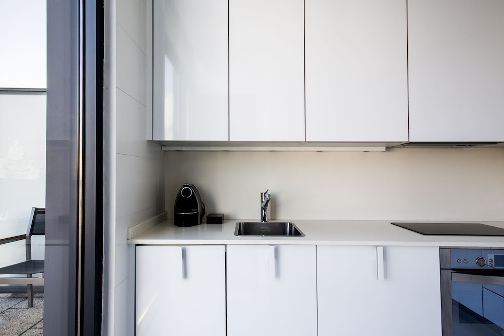 Premium Apartment, 2 Bedrooms, Terrace, City View photo 3