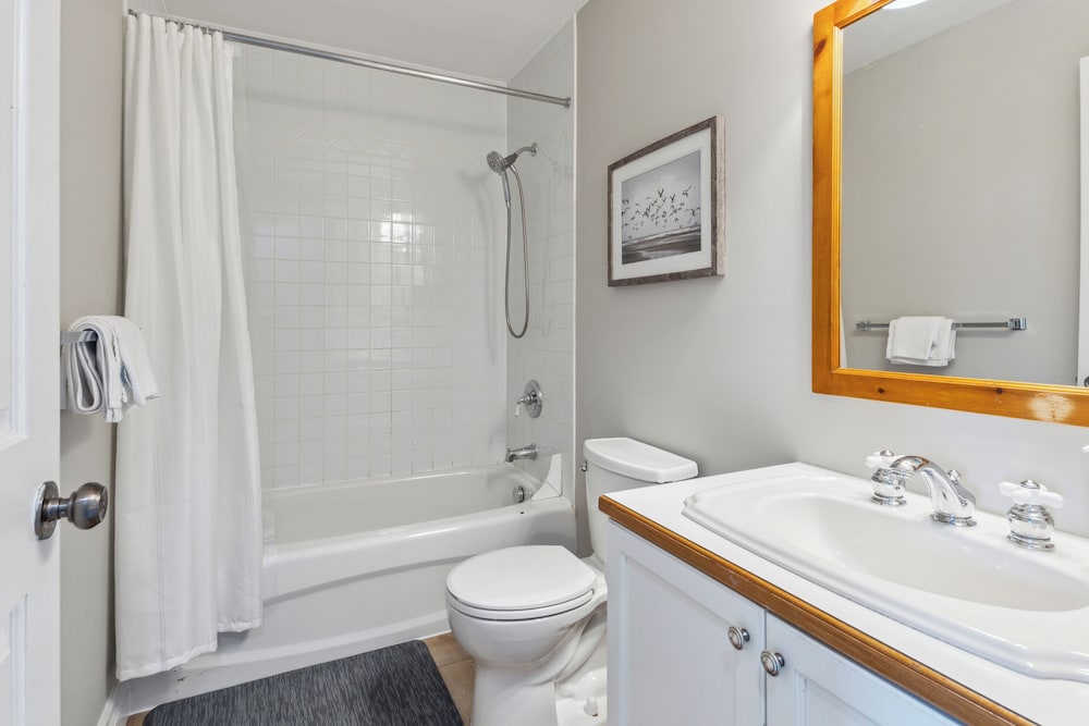 Deluxe Studio, 1 Bedroom, Balcony photo 2