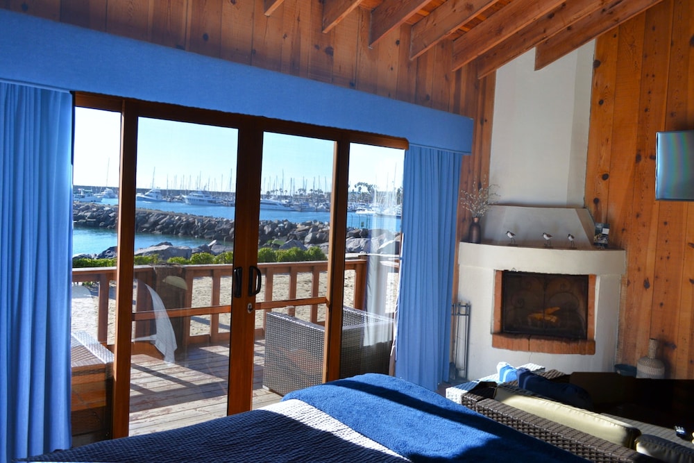 Cabin, 1 King Bed, Oceanfront (Ocean Front), photo 6