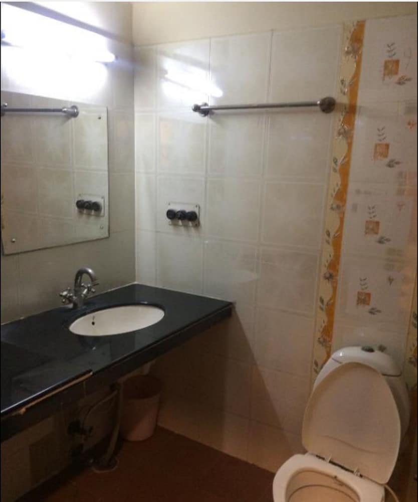Executive Room - Photo 2