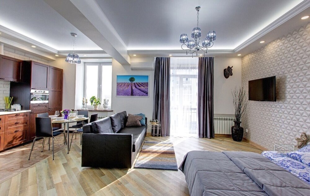 Studio Suite photo 2