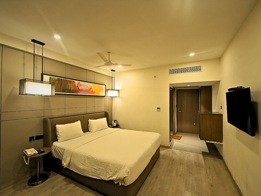 Deluxe Double or Twin Room - Photo 4