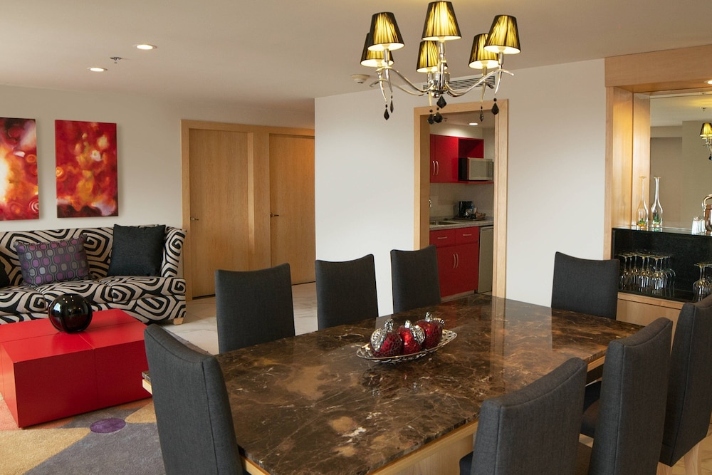 Senior Suite, 1 Bedroom, City View - Photo 5