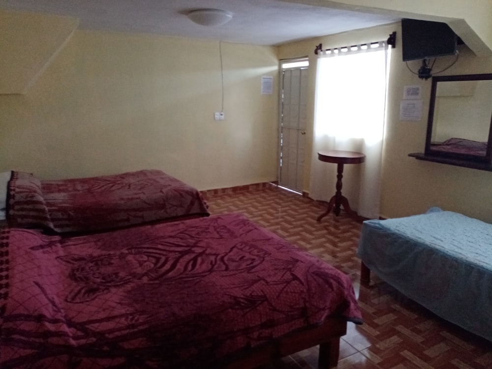 Club Triple Room