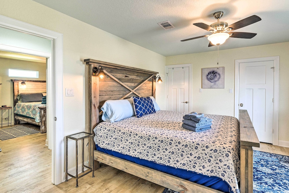 House (4 Bedrooms) photo 2