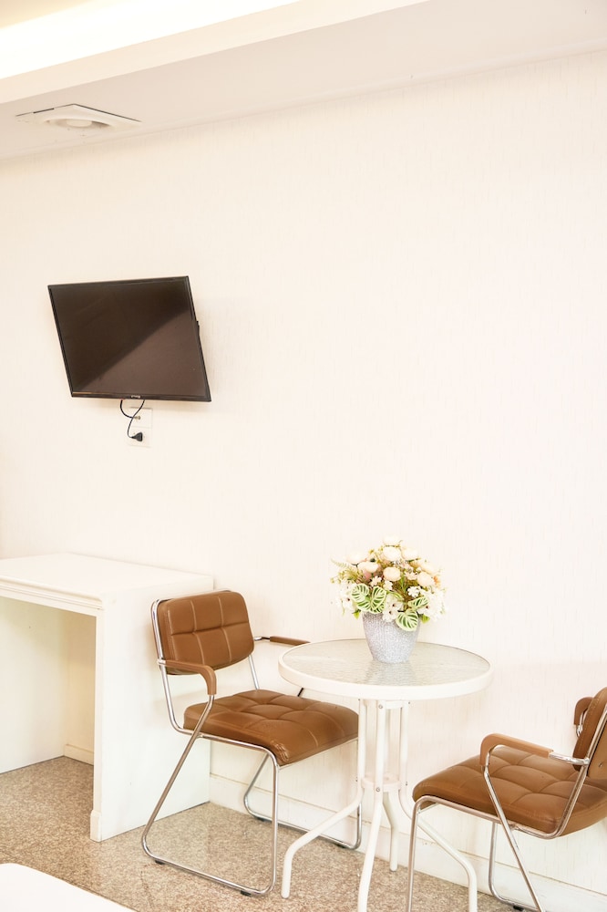 Swimming Pool Room 4 Persons photo 1