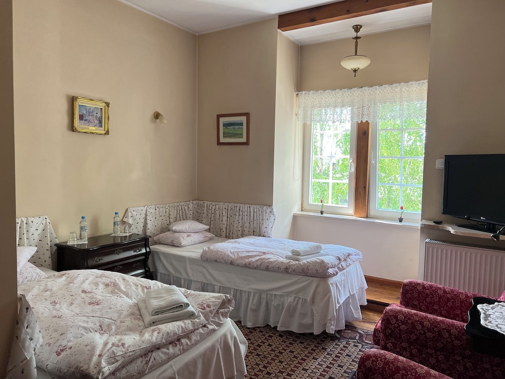 Basic Double or Twin Room photo 3