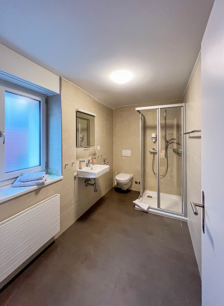 Quadruple Room - Photo 4