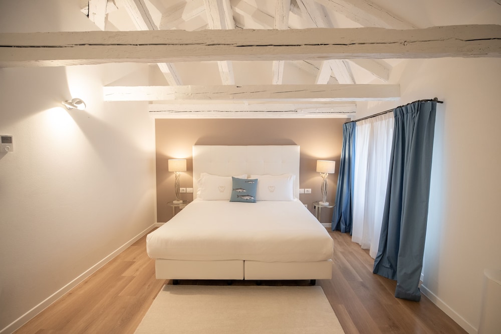 Master Suite Duplex With Two Bedrooms