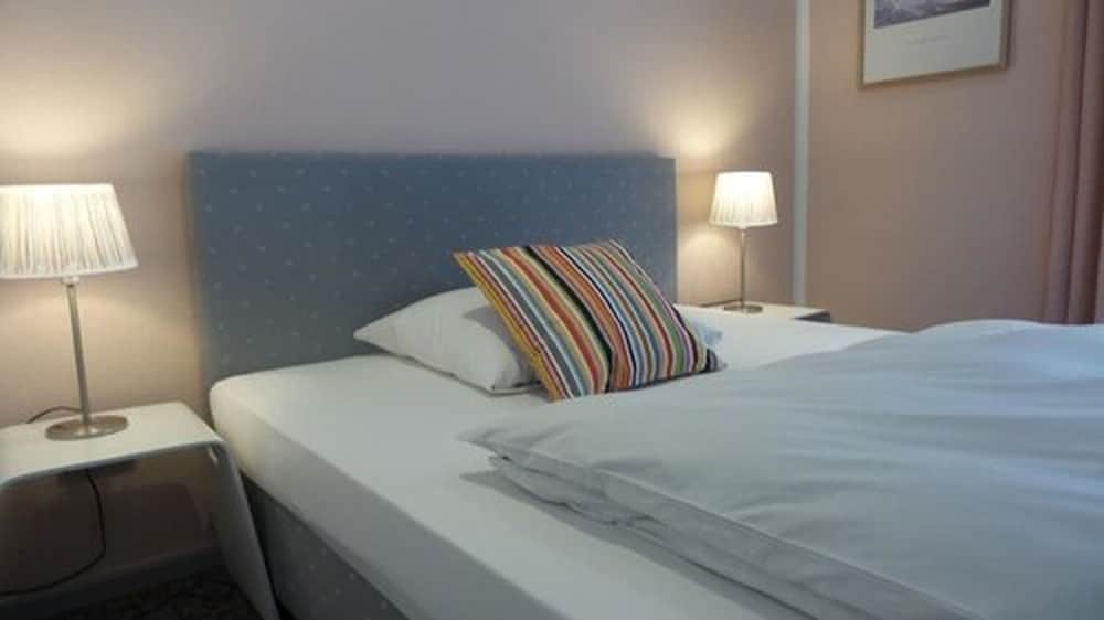 Standard Double Room photo 3