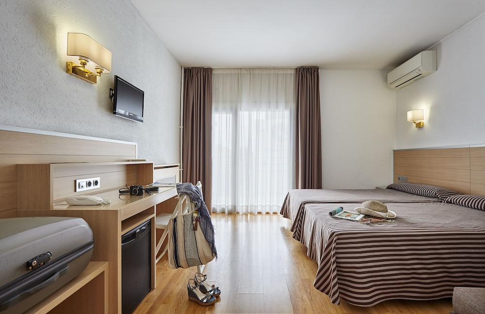 Standard Double or Twin Room (No Access to Avana Rooftop) - Photo 1