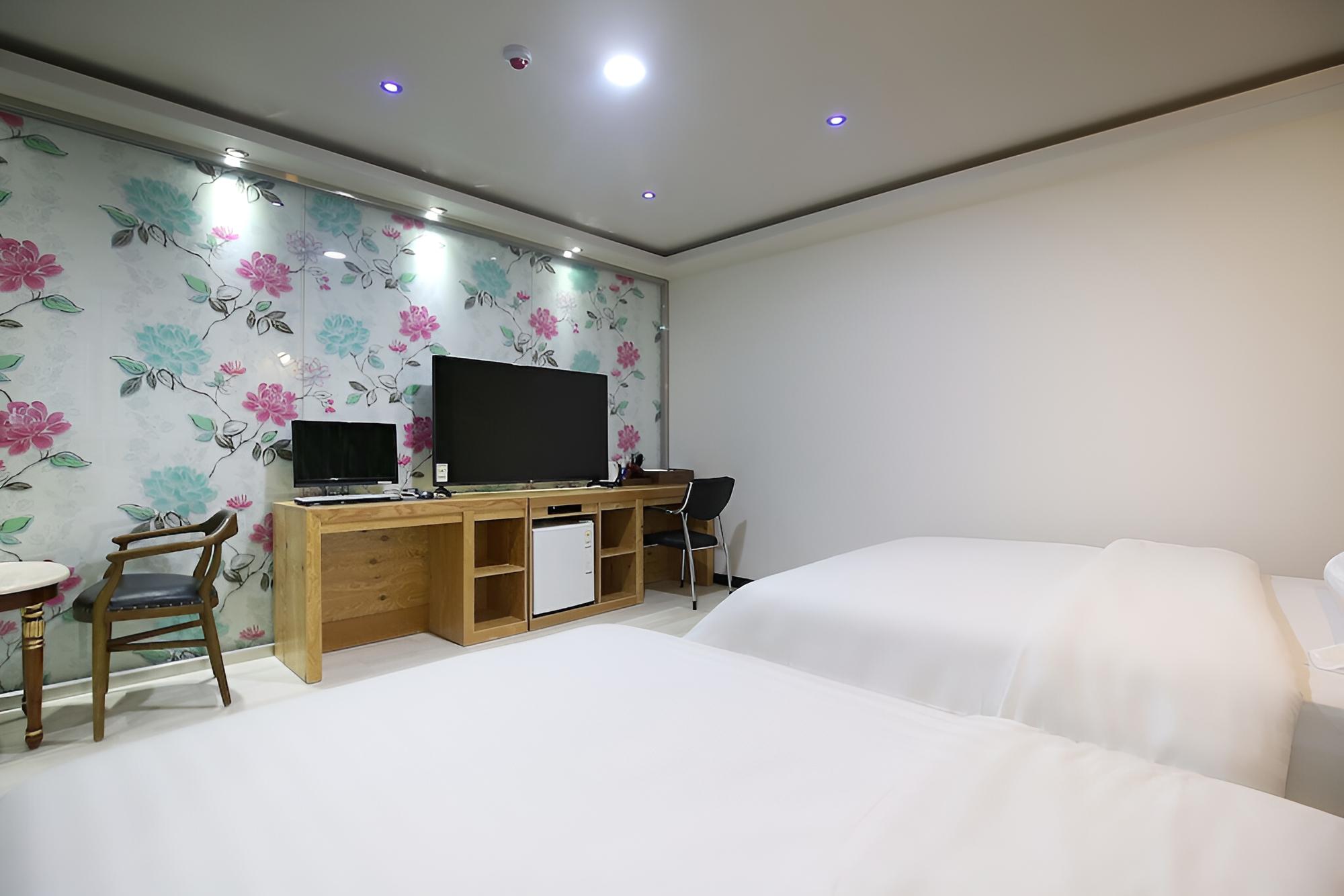 Room (Twin Room (Free breakfast)) - Photo 1