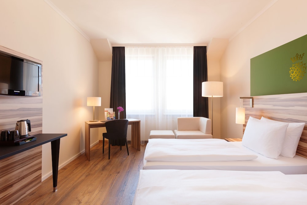 Deluxe Room - Photo 2